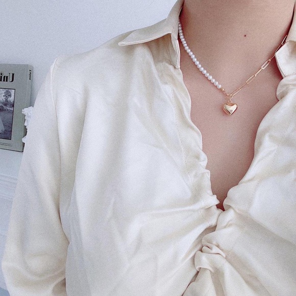 Heart necklace, pearl necklace, faux pearl necklace,layered necklace - Picture 4 of 4